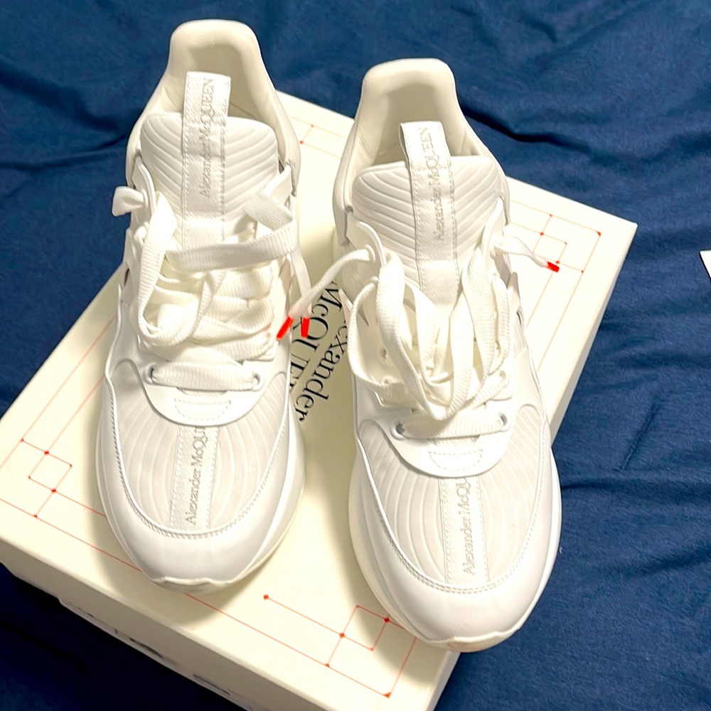 White Alexander mcqueens chunky sneakers. Worn about 5 hours $500